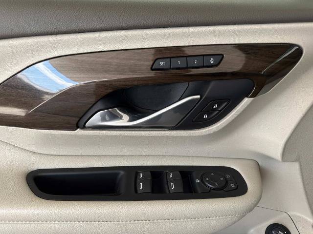 Used 2020 GMC Terrain Denali w/ Denali Premium Package FWD image 25