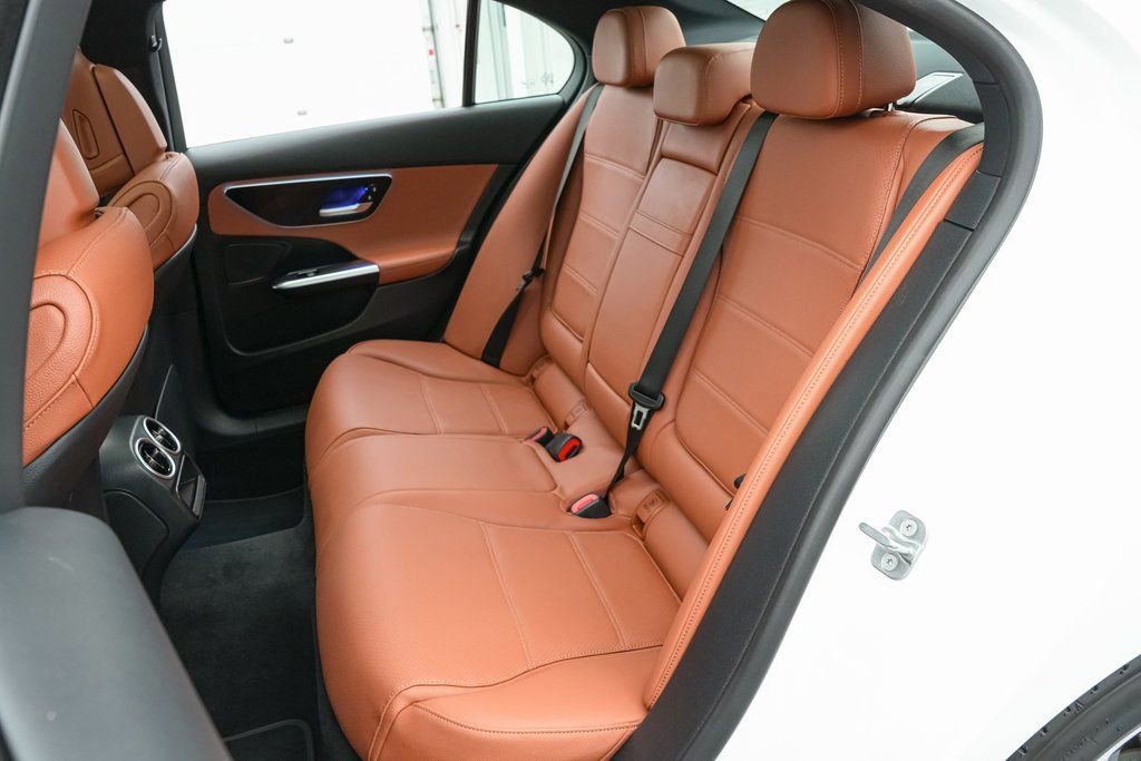 Used 2025 Mercedes-Benz C 300 Sedan image 21