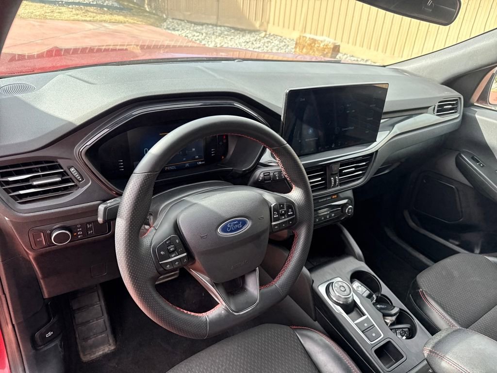 Certified 2024 Ford Escape ST-Line w/ Tech Pack #1 FWD image 13