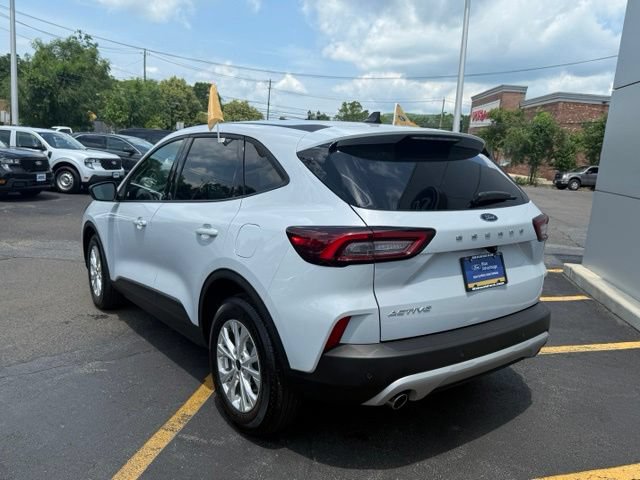 Certified 2025 Ford Escape Active w/ Tech Pack #1 FWD image 5