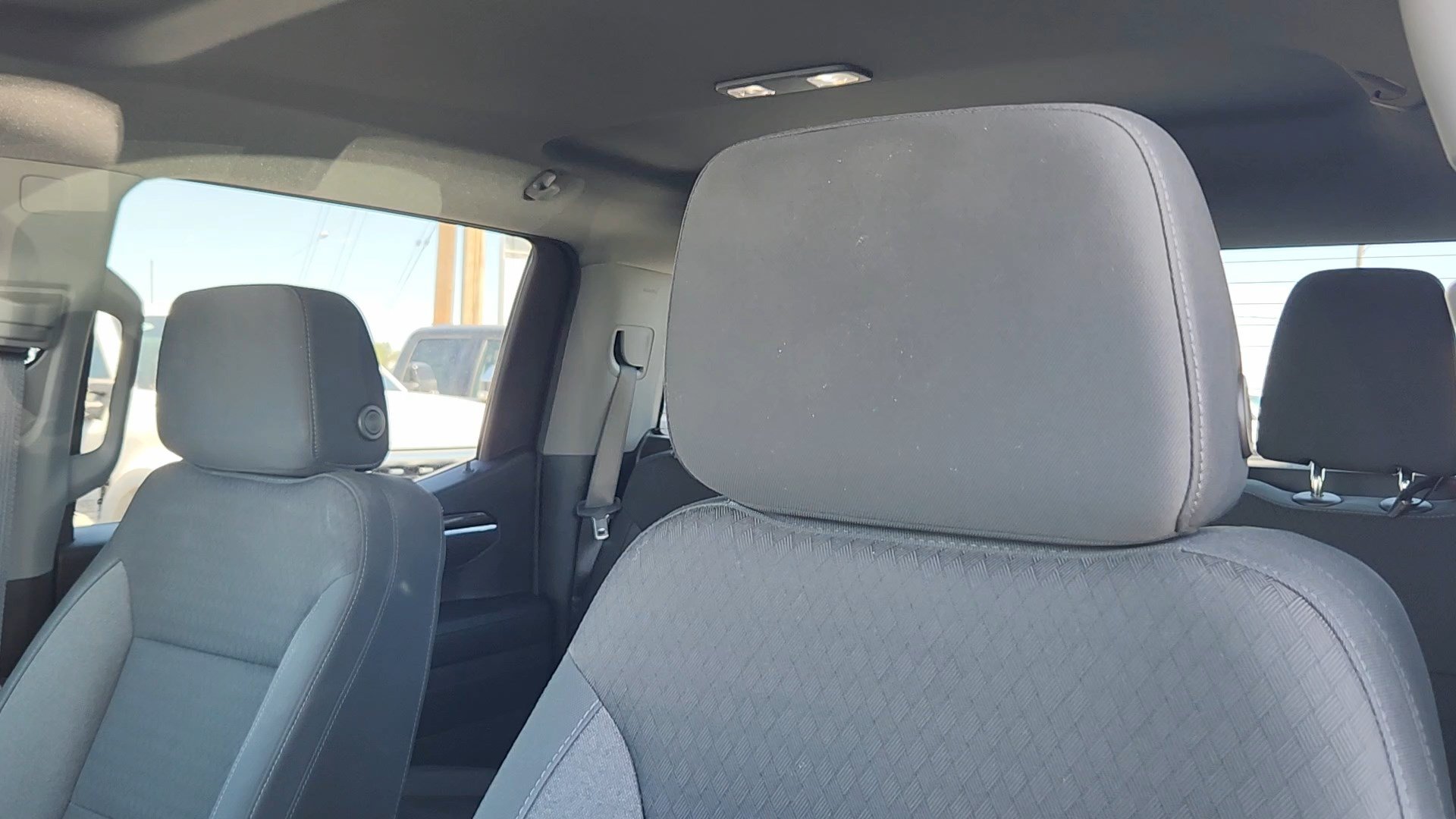 Used 2025 Chevrolet Silverado 1500 LT AWD/4WD image 10