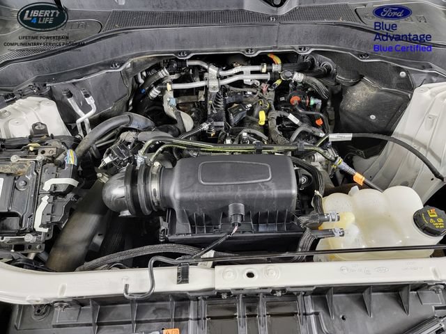 Certified 2022 Ford Explorer XLT w/ Equipment Group 202A AWD/4WD image 38
