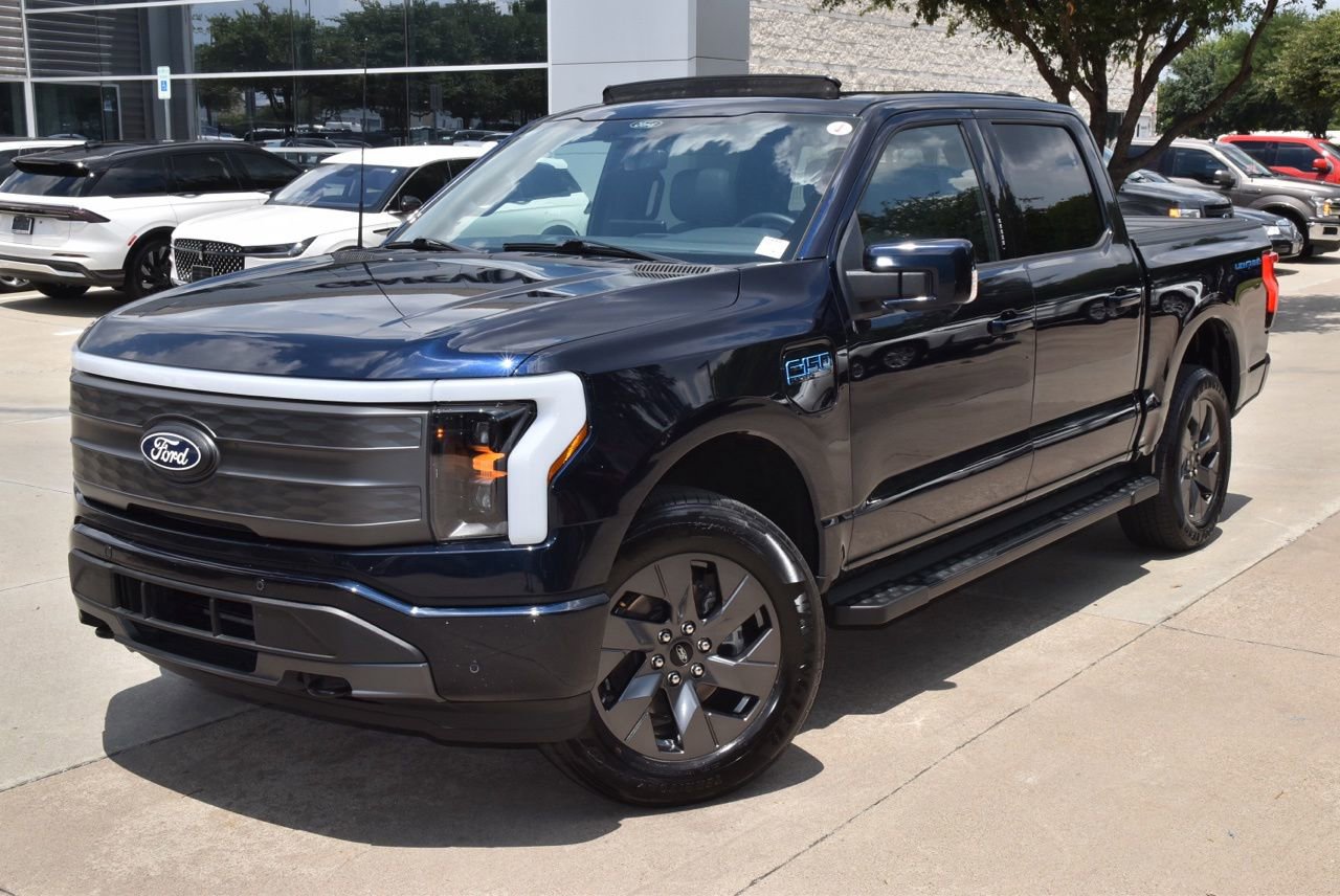 Certified 2025 Ford F150 Lightning Lariat AWD/4WD image 46