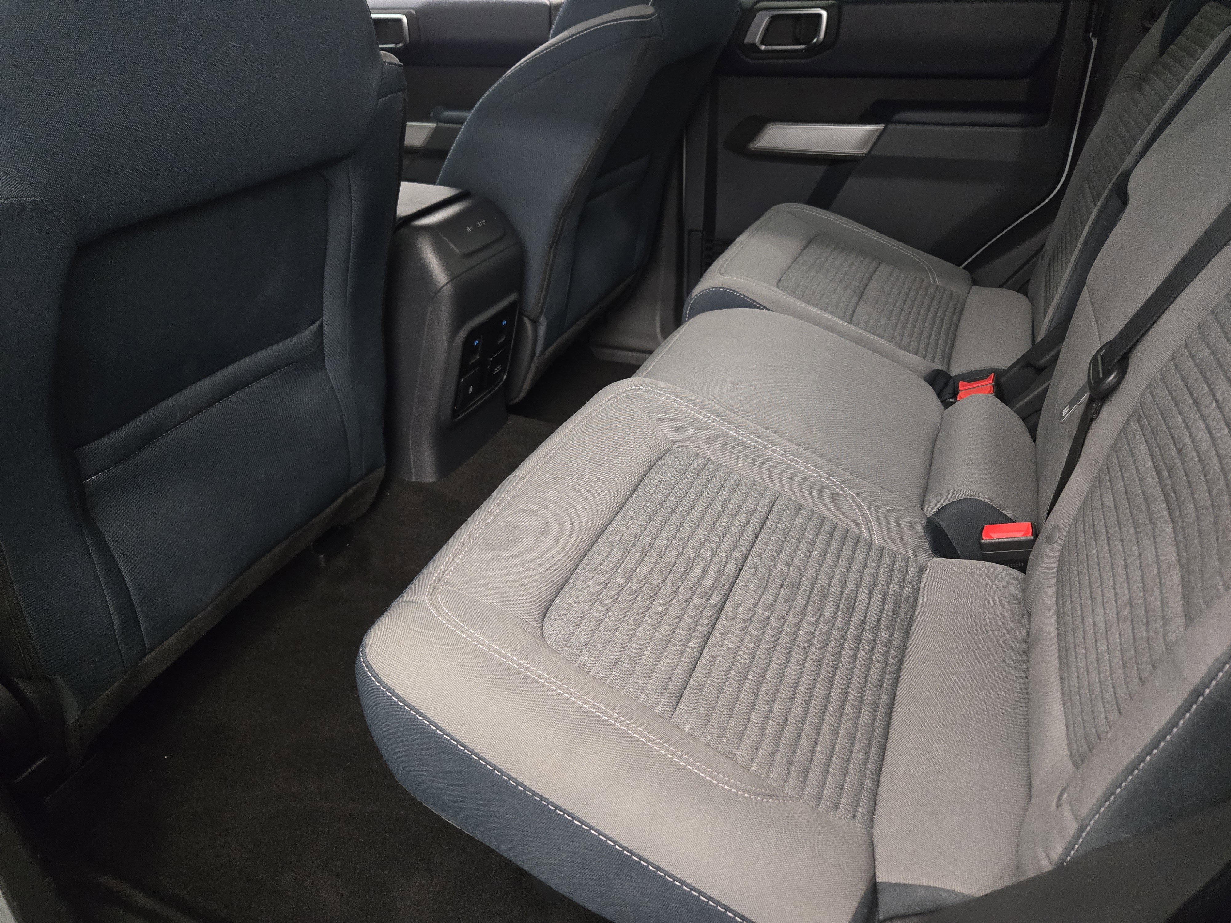 Certified 2023 Ford Bronco Outer Banks w/ Sasquatch Package image 28