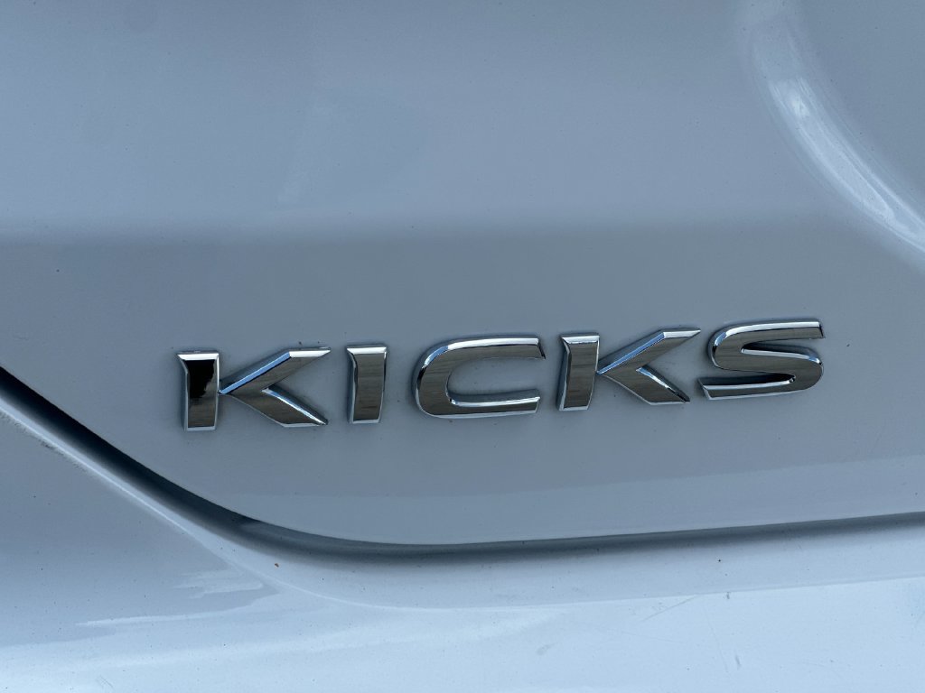 Used 2024 Nissan Kicks S FWD image 27
