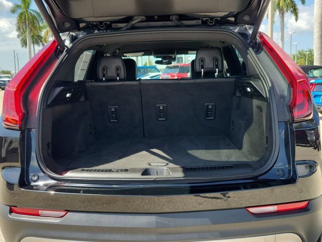 Used 2023 Cadillac XT4 Premium Luxury AWD/4WD image 9