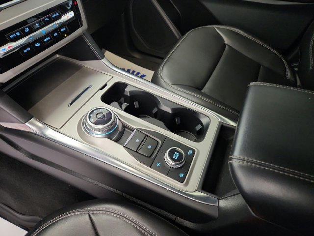 Certified 2023 Ford Explorer XLT w/ Equipment Group 202A AWD/4WD image 16