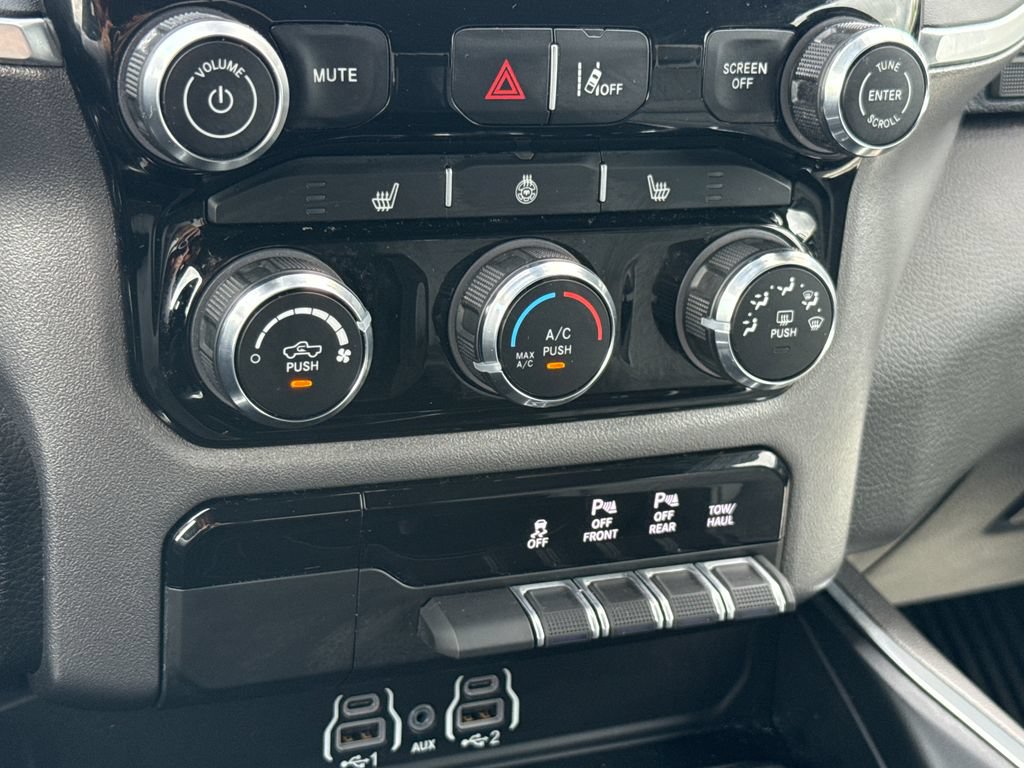 Used 2025 RAM 1500 Big Horn AWD/4WD image 21