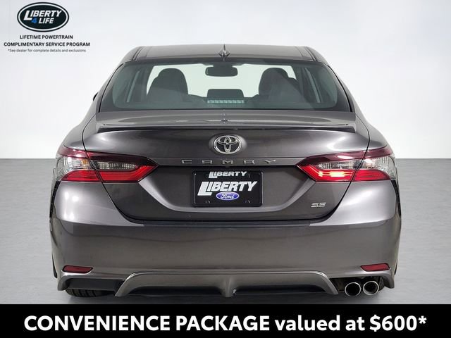 Used 2024 Toyota Camry SE w/ Convenience Package FWD image 4