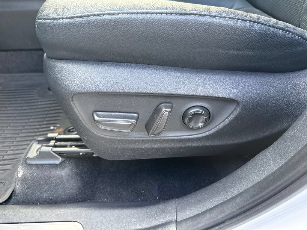 Used 2024 Toyota Grand Highlander AWD Hybrid image 9