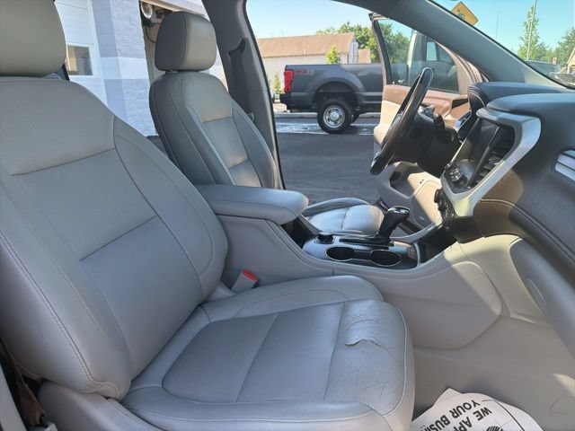 Used 2018 GMC Acadia SLT w/ LPO, Floor Liner Package AWD/4WD image 16