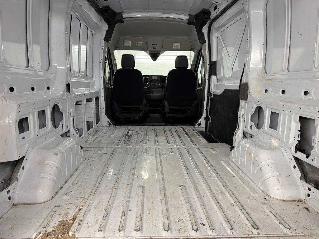 Certified 2023 Ford Transit 250 Medium Roof RWD image 31
