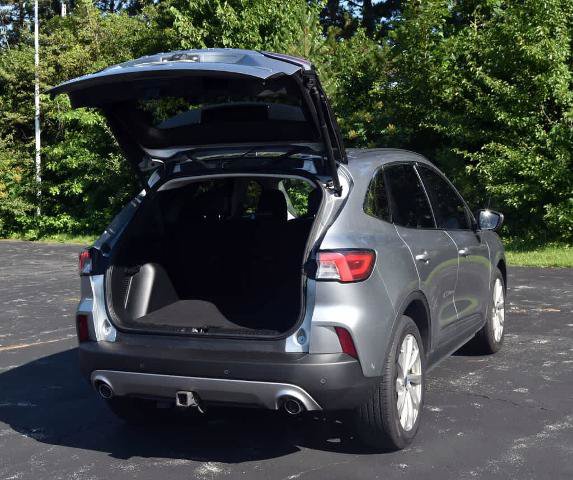 Certified 2022 Ford Escape Titanium w/ Titanium Elite Package FWD image 9