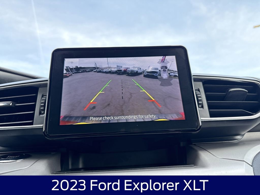 Certified 2023 Ford Explorer XLT w/ Equipment Group 202A AWD/4WD image 25