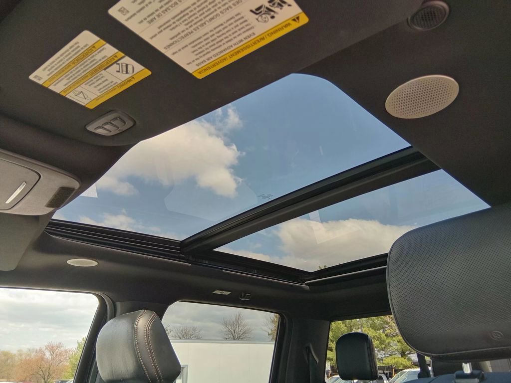 Certified 2022 Ford F150 Platinum w/ Equipment Group 701A High image 13