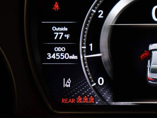 Used 2022 Lexus LS 500 w/ Interior Upgrade Package RWD image 30