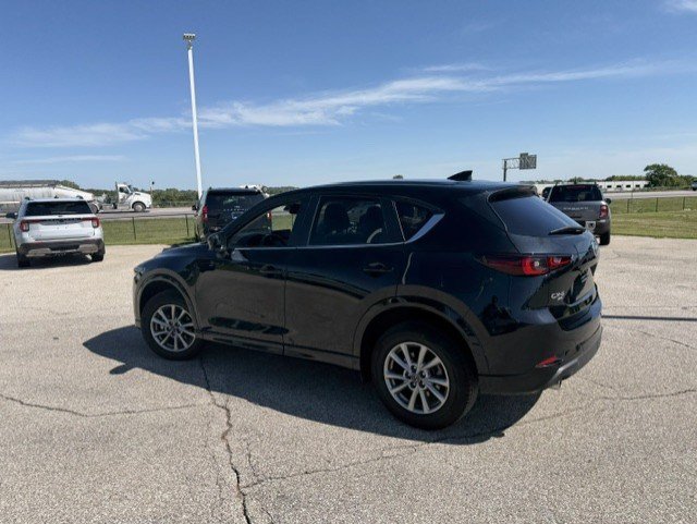 Used 2025 MAZDA CX-5 AWD 2.5 S w/ Preferred Package image 7