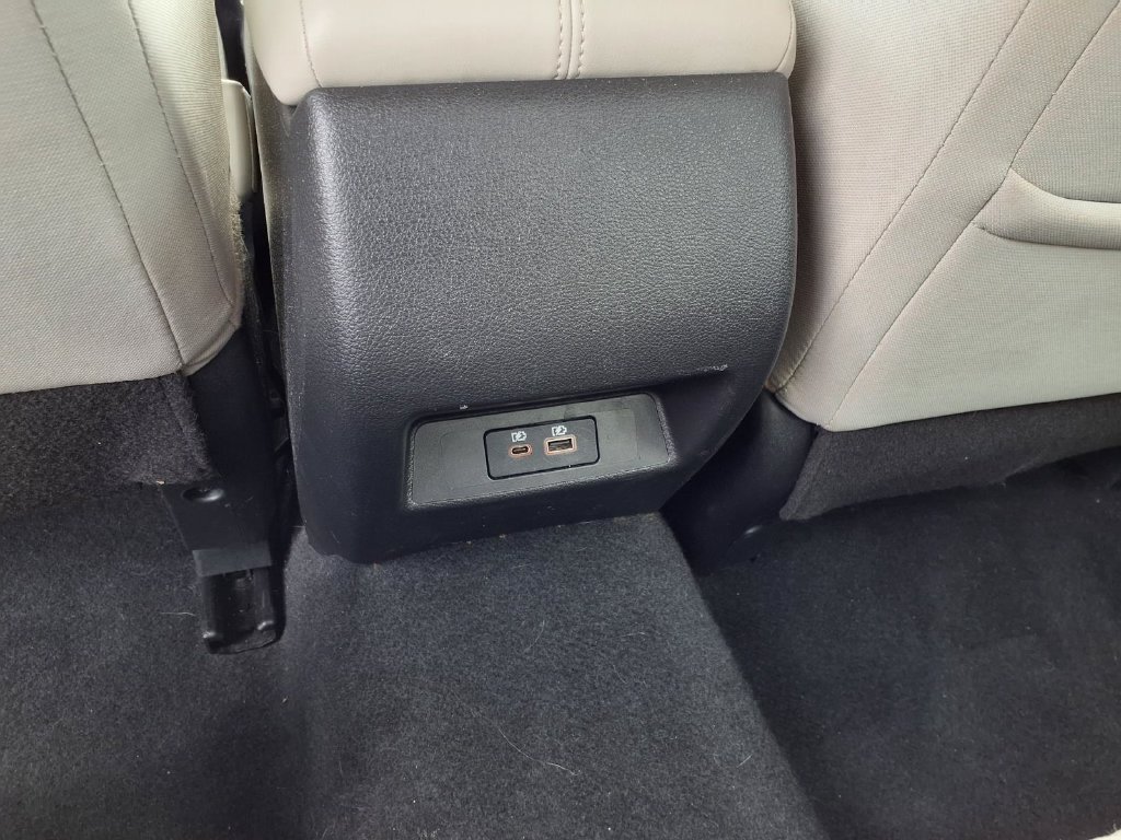 Used 2025 Nissan Altima 2.5 SV FWD image 13