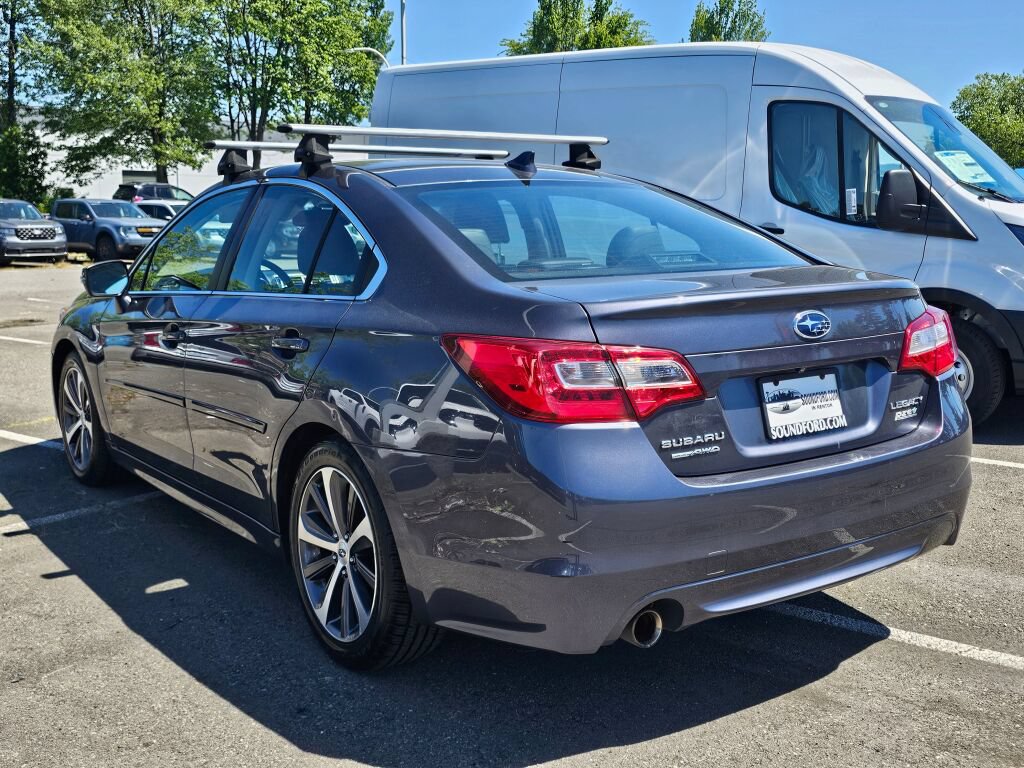 Used 2017 Subaru Legacy 2.5i Limited AWD/4WD image 3