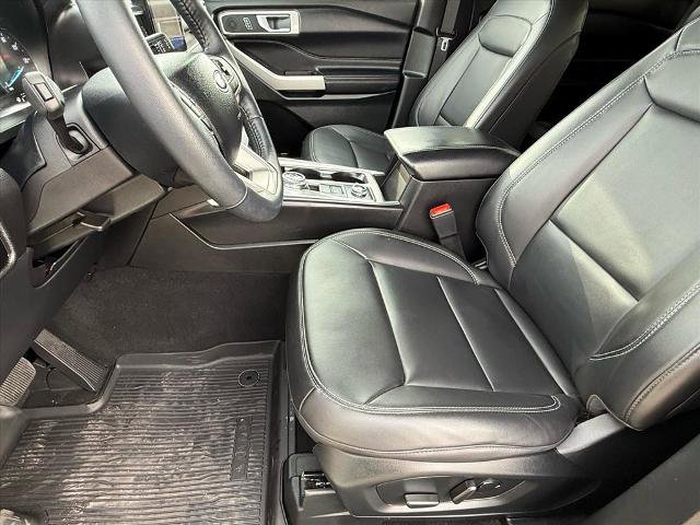 Certified 2023 Ford Explorer XLT w/ Equipment Group 202A image 13