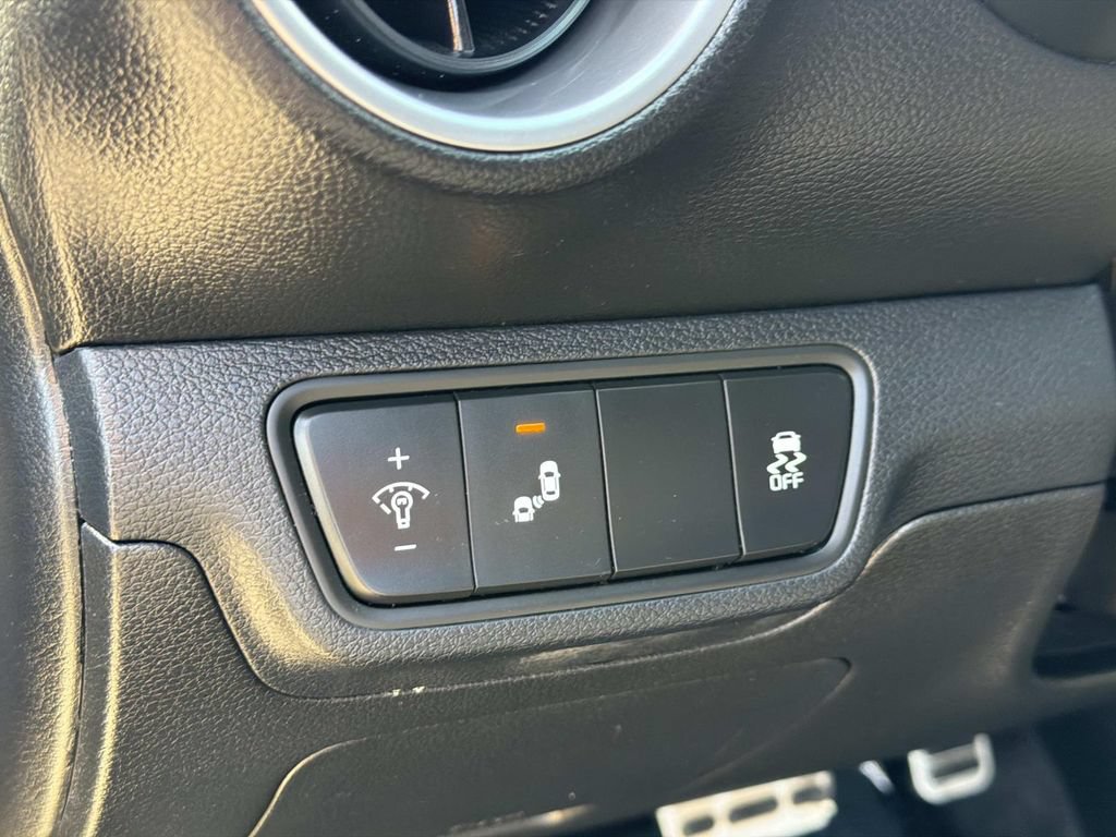 Used 2023 Kia Forte GT-Line w/ GT-Line Premium Package FWD image 24