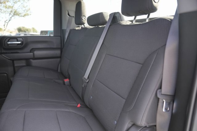 Used 2023 Chevrolet Silverado 2500 Custom w/ Custom Value Package image 13