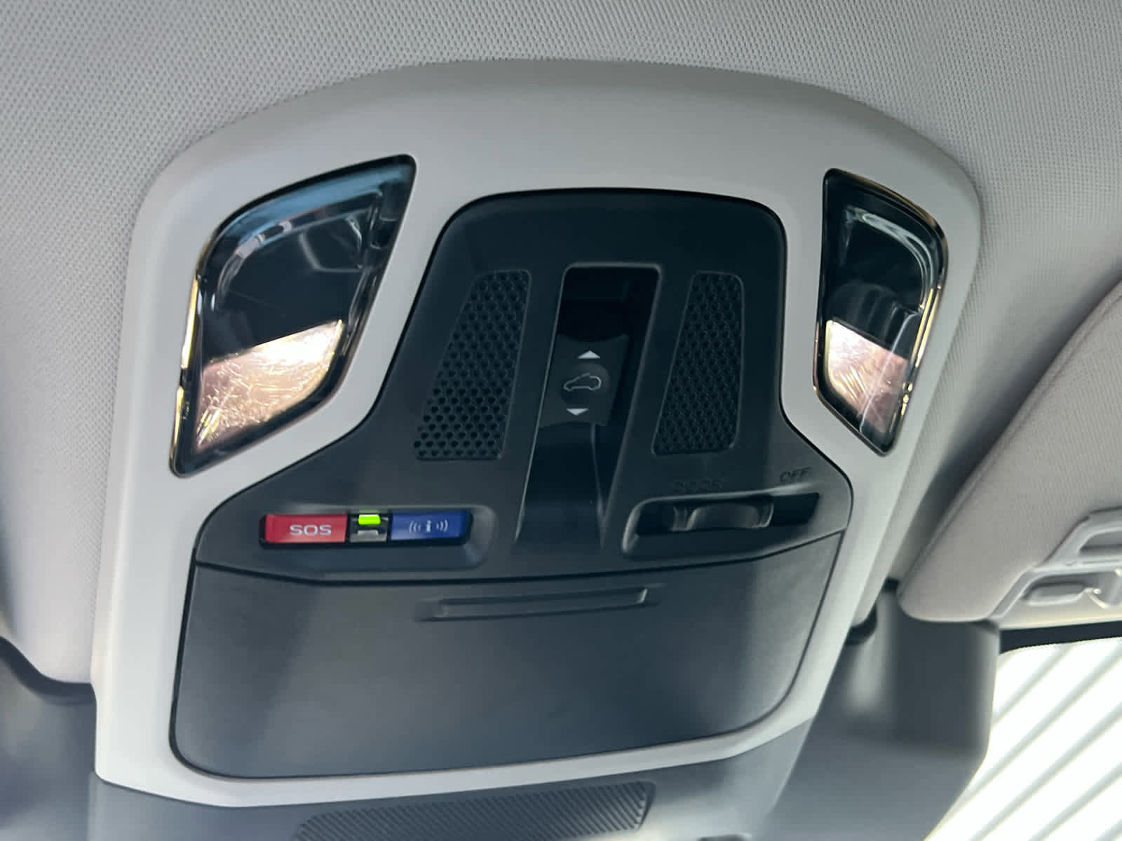 Used 2024 Subaru Outback Touring XT image 32