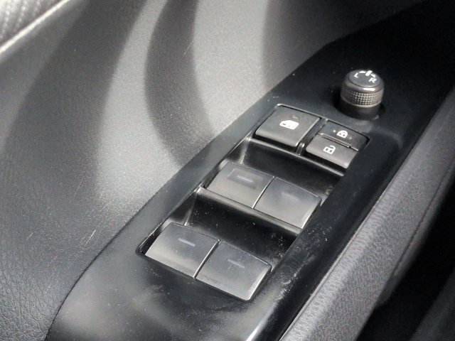Used 2025 Toyota Camry SE w/ Convenience Package FWD image 21