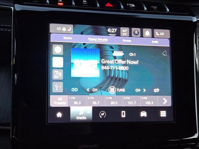 Used 2023 Jeep Grand Cherokee L Laredo image 10