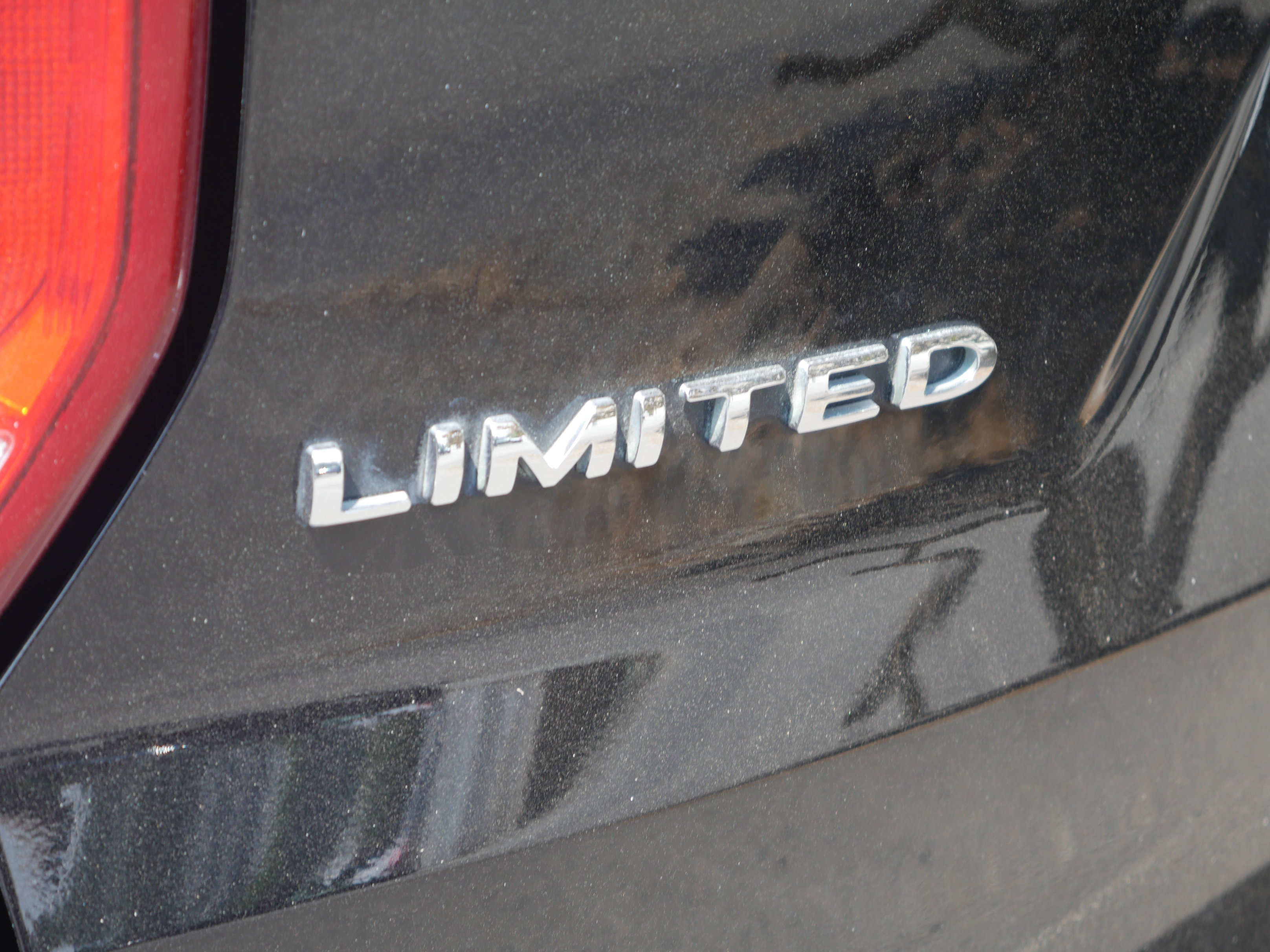 Certified 2017 Ford Explorer Limited FWD image 16