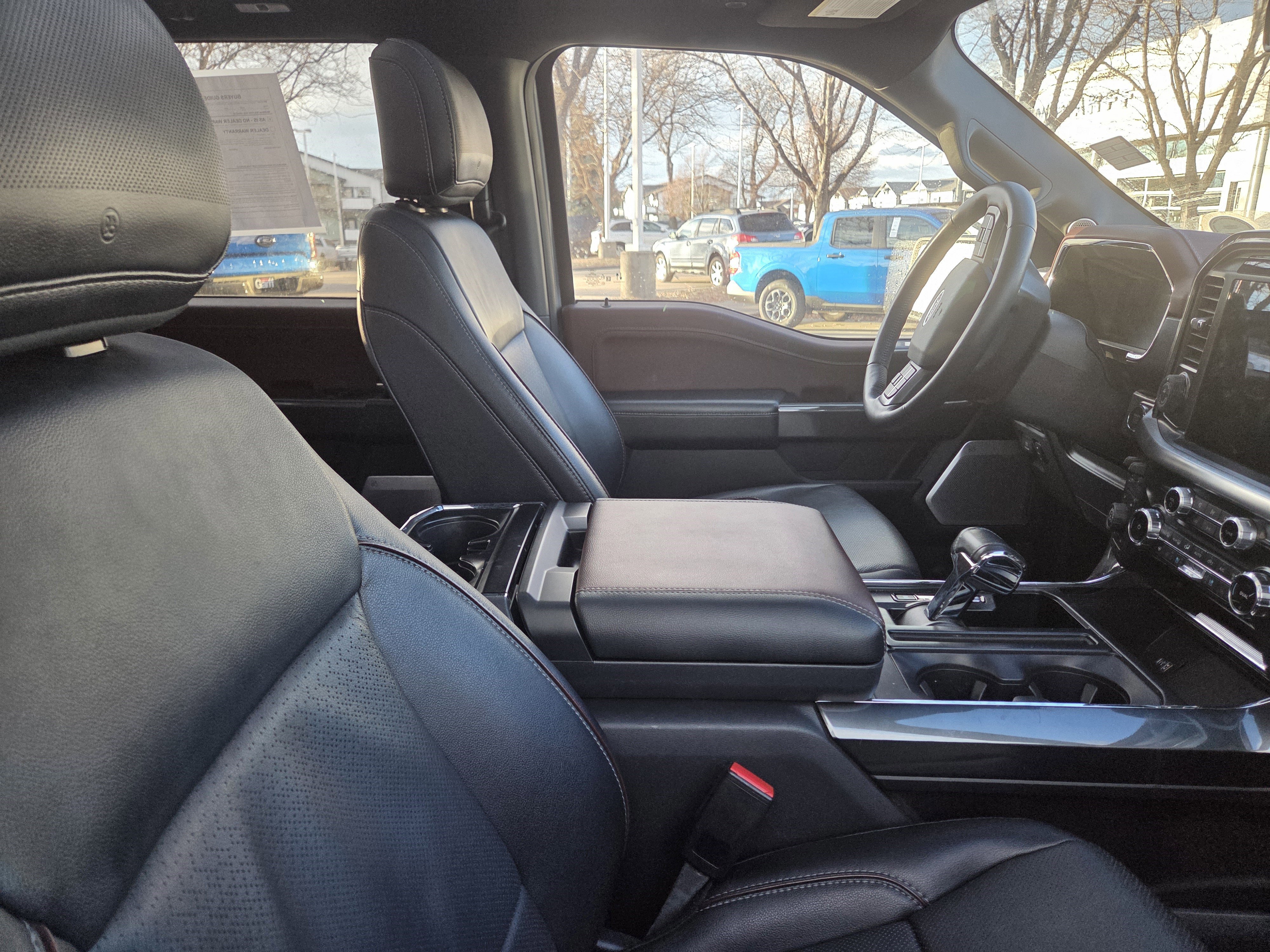 Certified 2022 Ford F150 Lariat w/ Equipment Group 502A High image 17