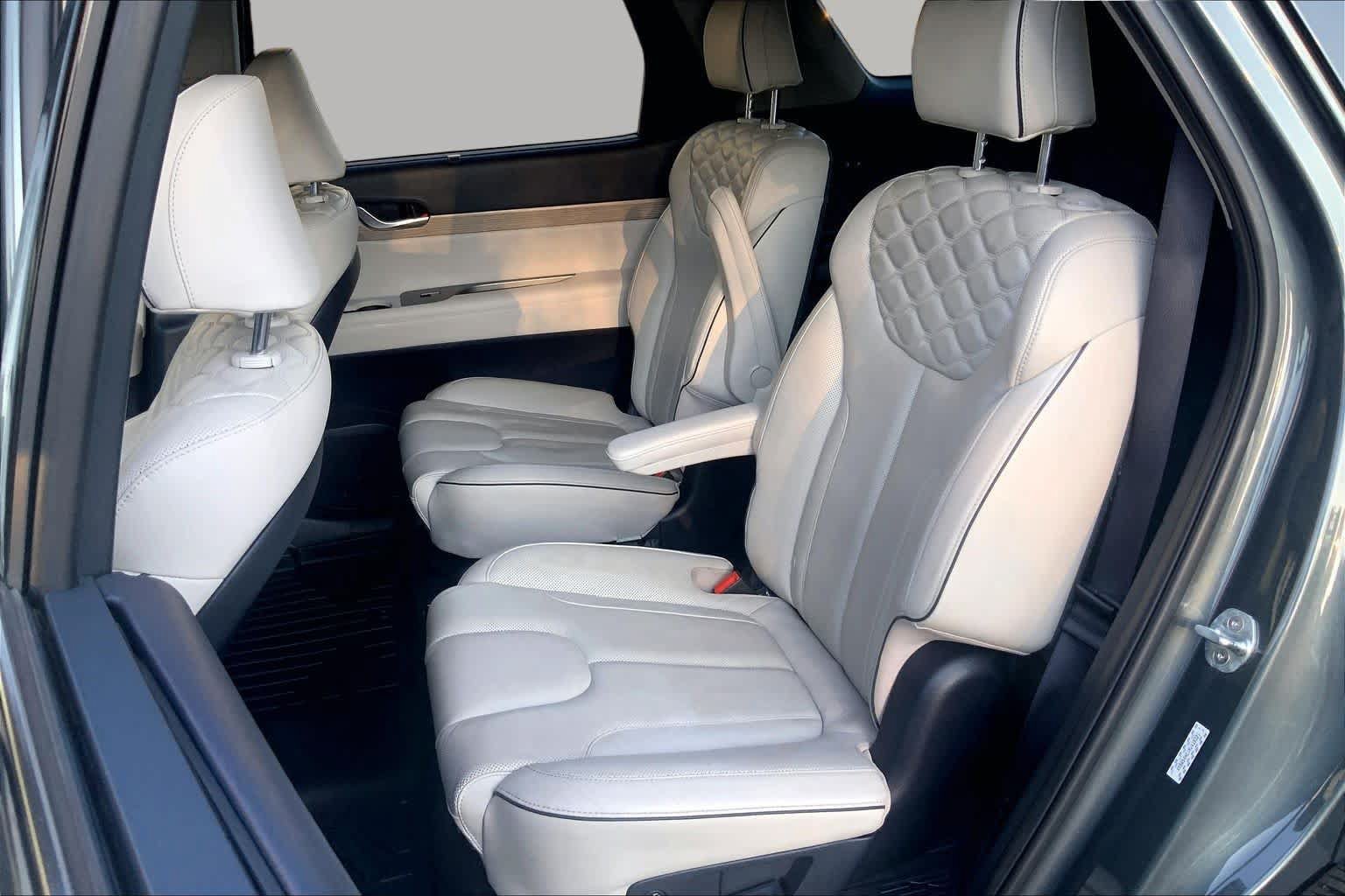 Used 2022 Hyundai Palisade Limited FWD image 20