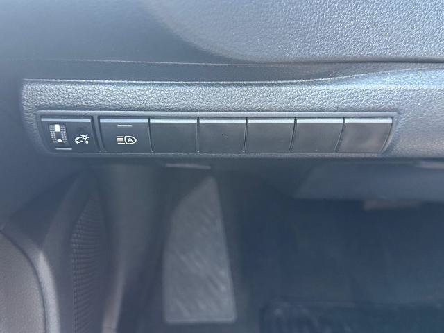 Used 2024 Toyota Corolla LE FWD image 23