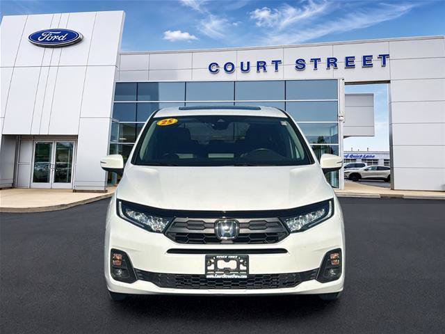 Used 2025 Honda Odyssey EX-L image 2