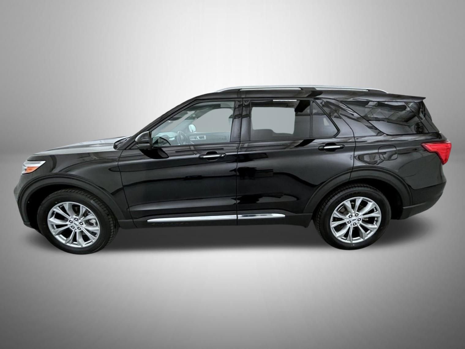 Certified 2021 Ford Explorer Limited w/ Equipment Group 301A image 2