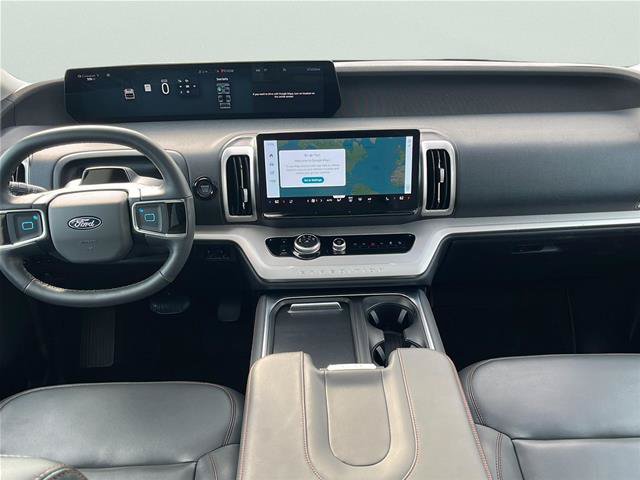Certified 2025 Ford Expedition Active AWD/4WD image 20