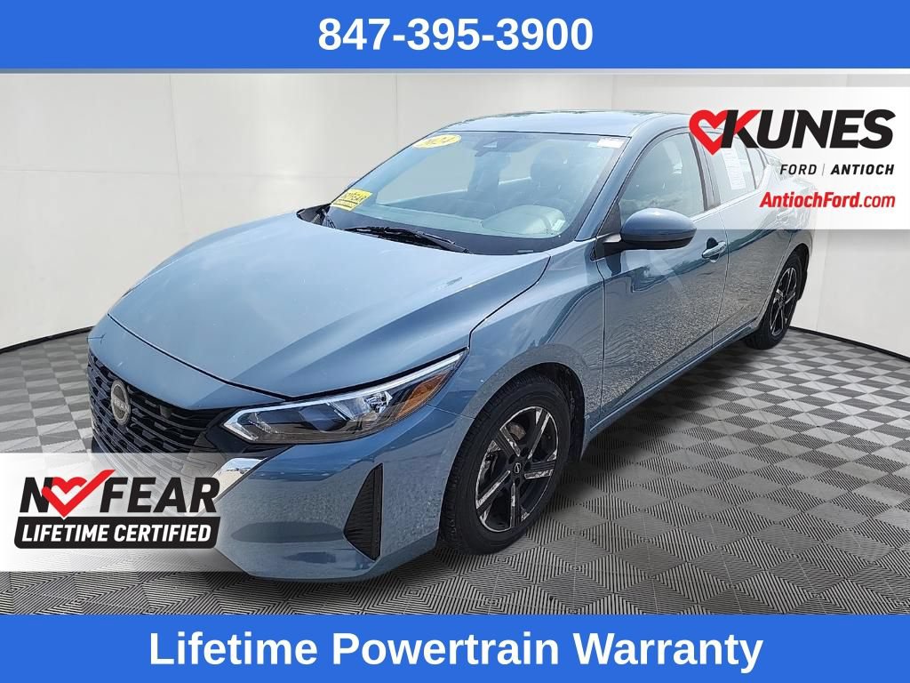 Used 2024 Nissan Sentra SV FWD image 2