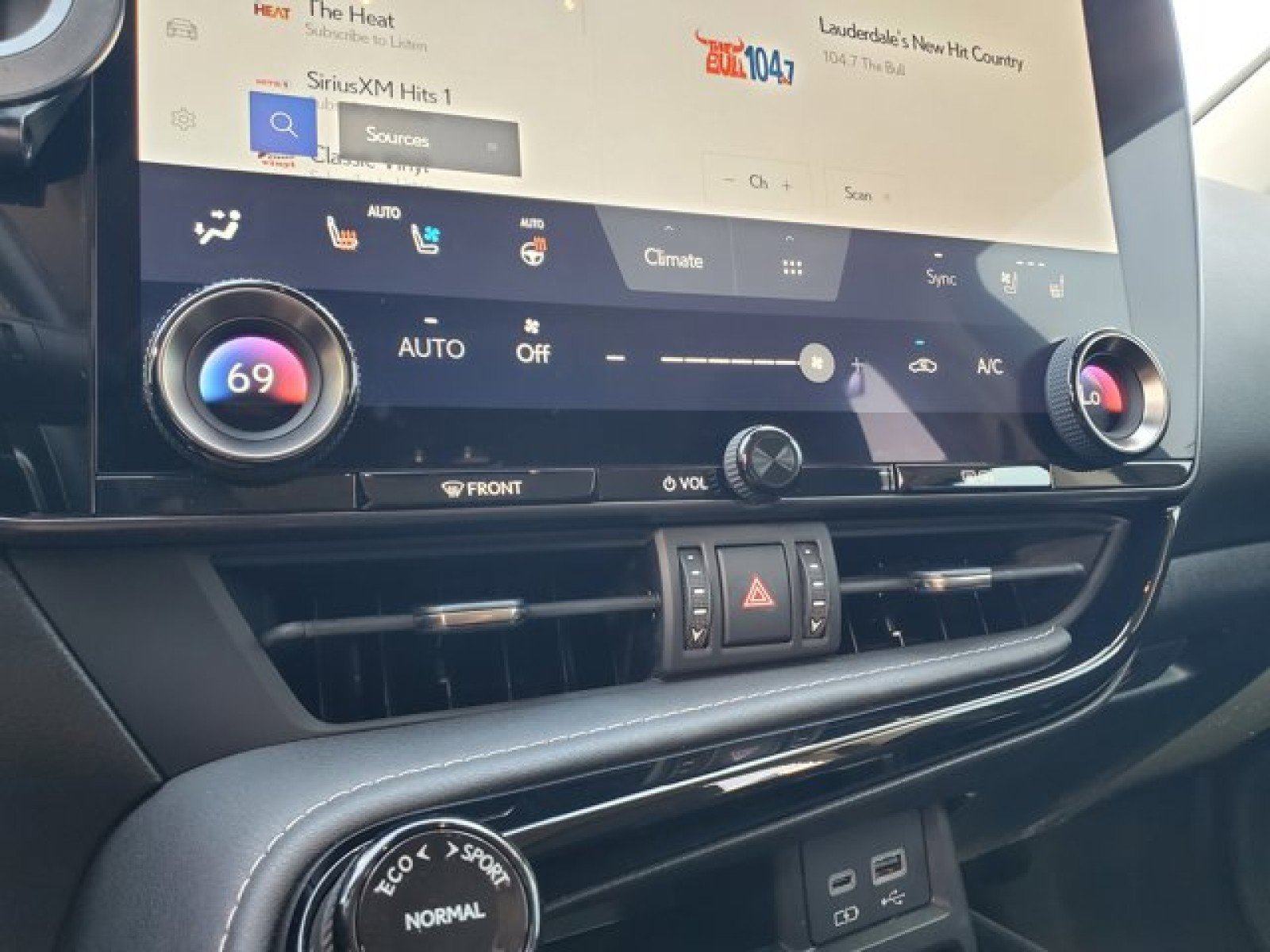 Used 2023 Lexus NX 350 AWD w/ Premium Package image 25