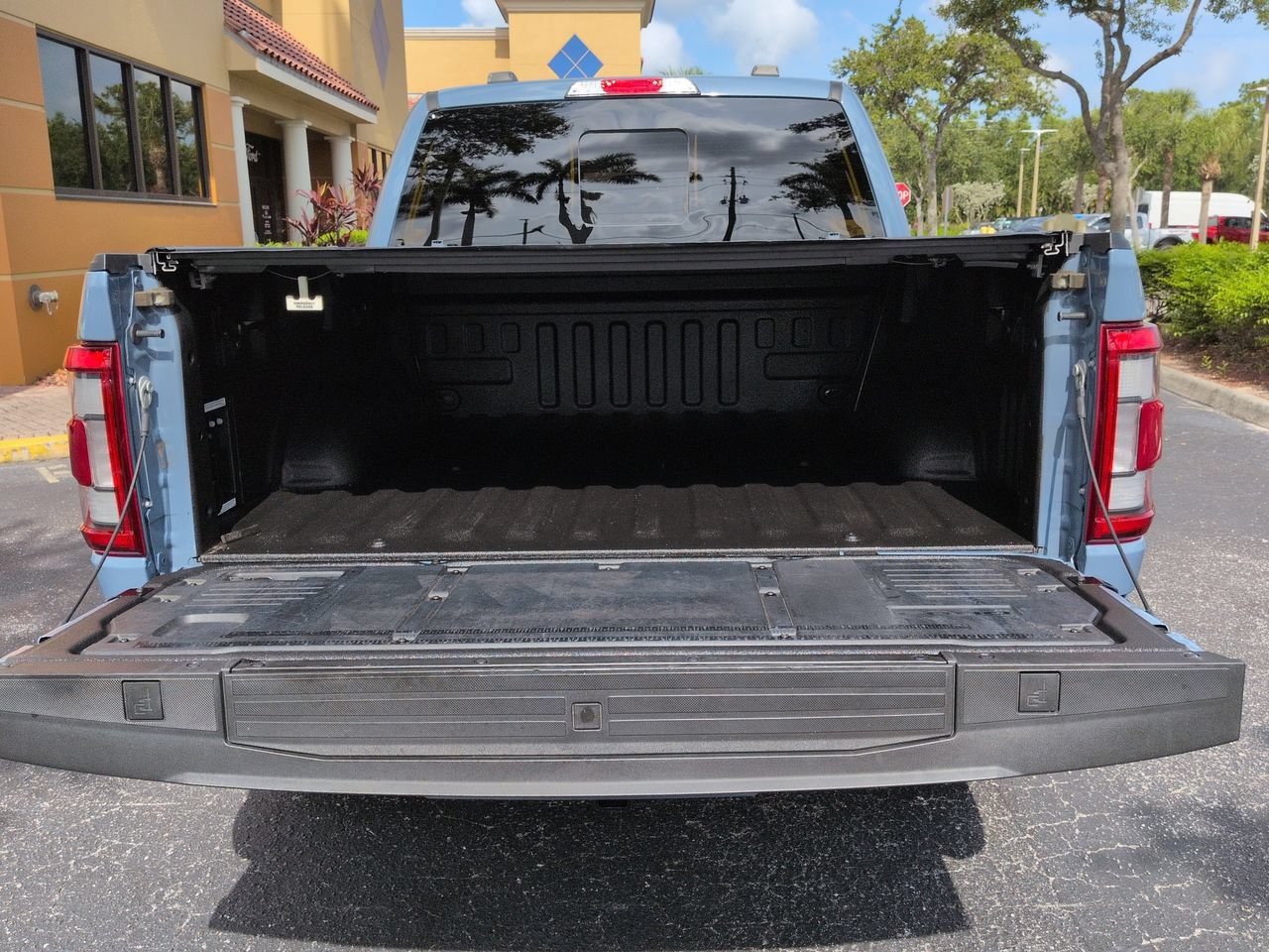Certified 2023 Ford F150 Platinum w/ Equipment Group 701A High AWD/4WD image 13