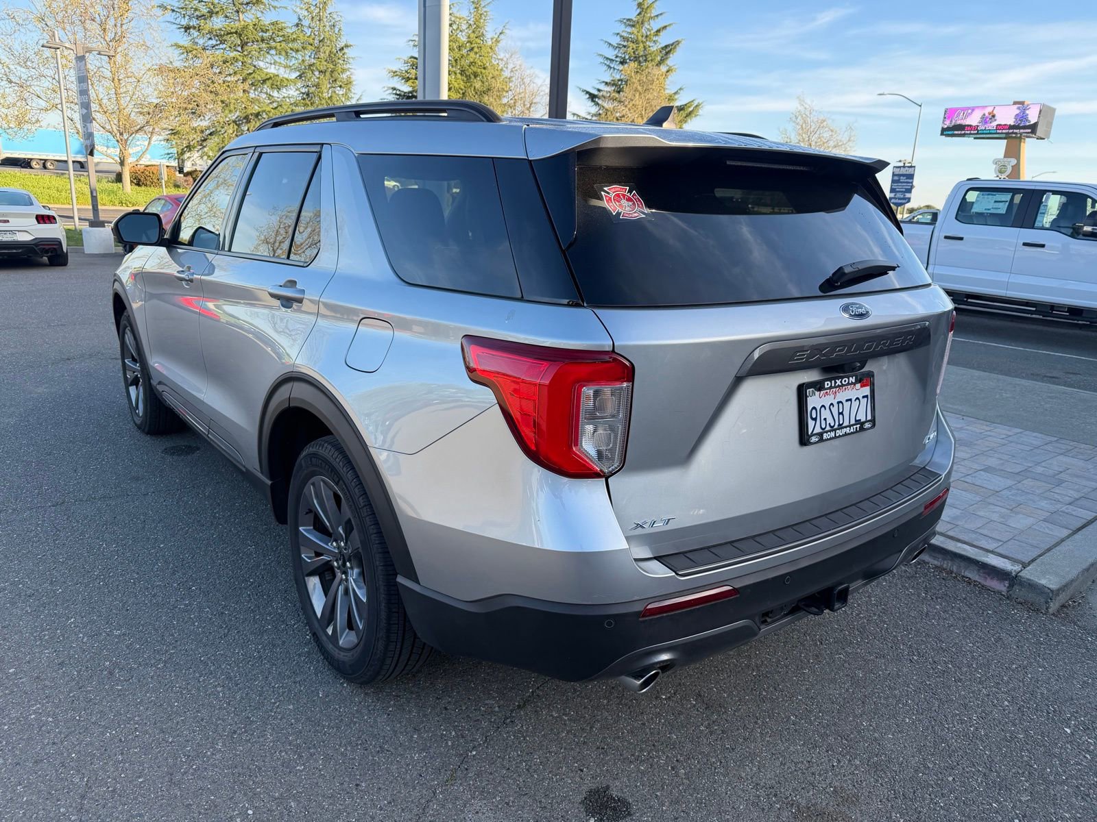 Certified 2023 Ford Explorer XLT w/ Equipment Group 202A image 3