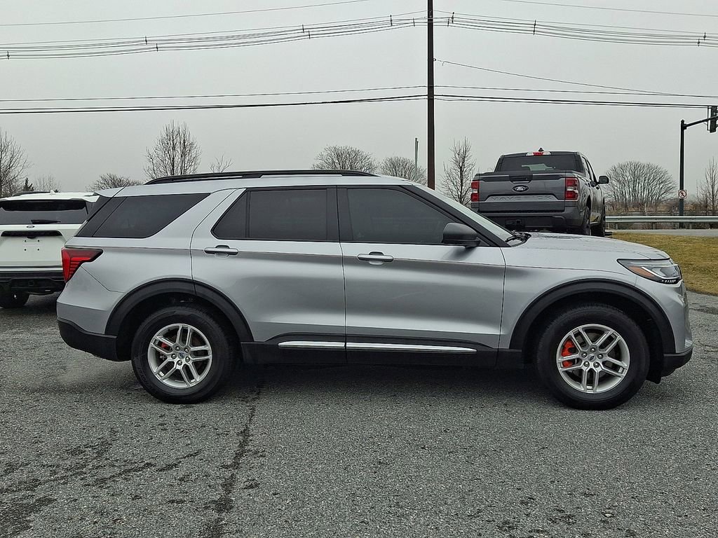 Certified 2025 Ford Explorer Active image 5