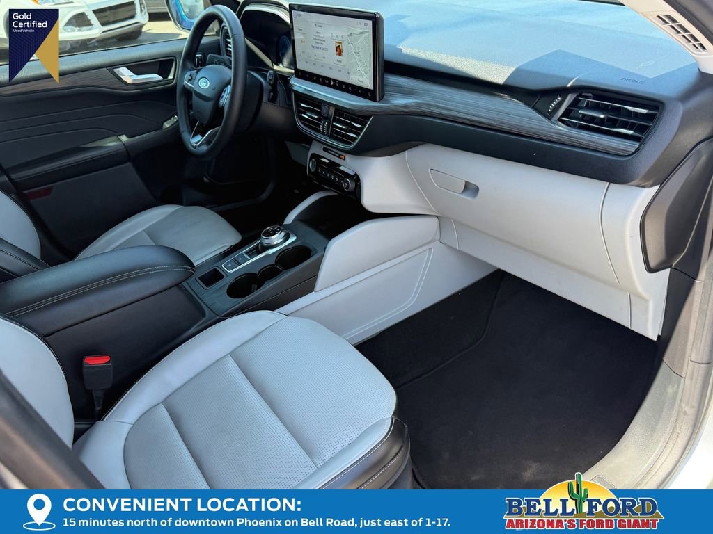 Certified 2023 Ford Escape Platinum AWD/4WD image 6