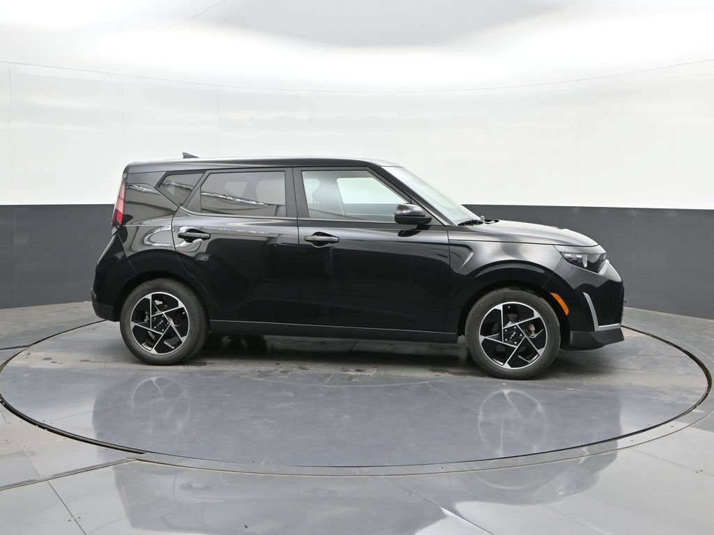 Used 2023 Kia Soul EX FWD image 24