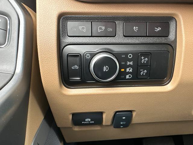 Certified 2024 Ford F250 Lariat w/ Lariat Ultimate Package AWD/4WD image 25