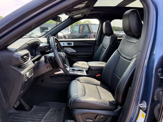 Certified 2020 Ford Explorer ST w/ Premium Technology Package AWD/4WD image 12