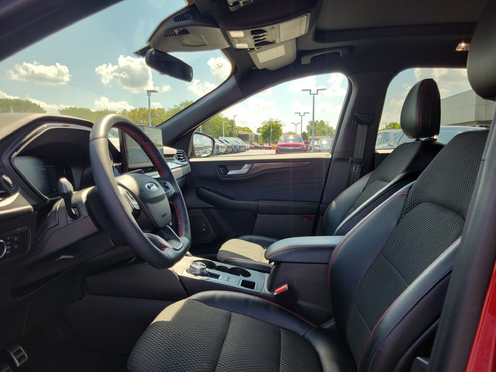 Certified 2023 Ford Escape ST-Line w/ Tech Pack #1 AWD/4WD image 20