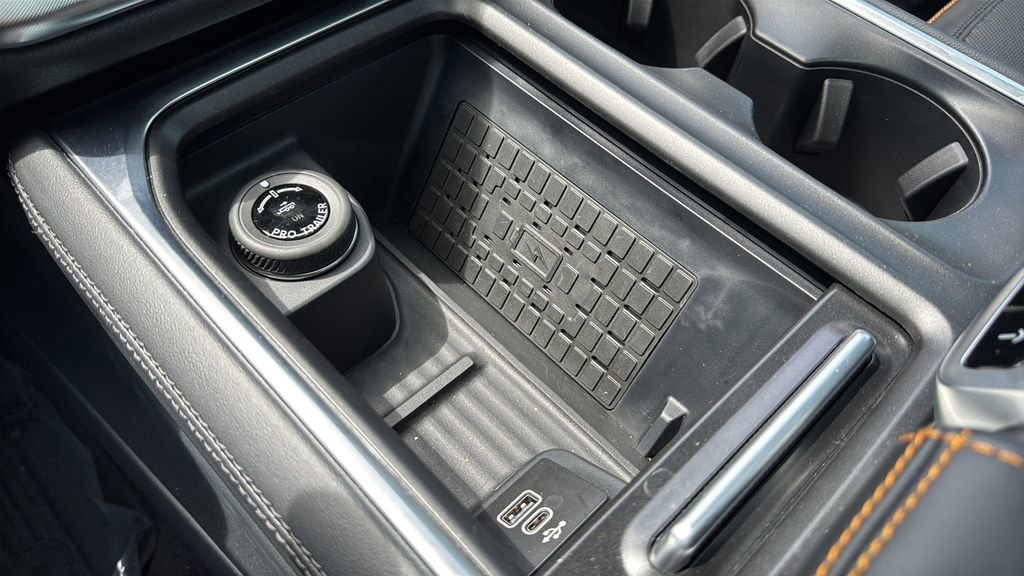 Certified 2025 Ford Expedition Tremor image 41