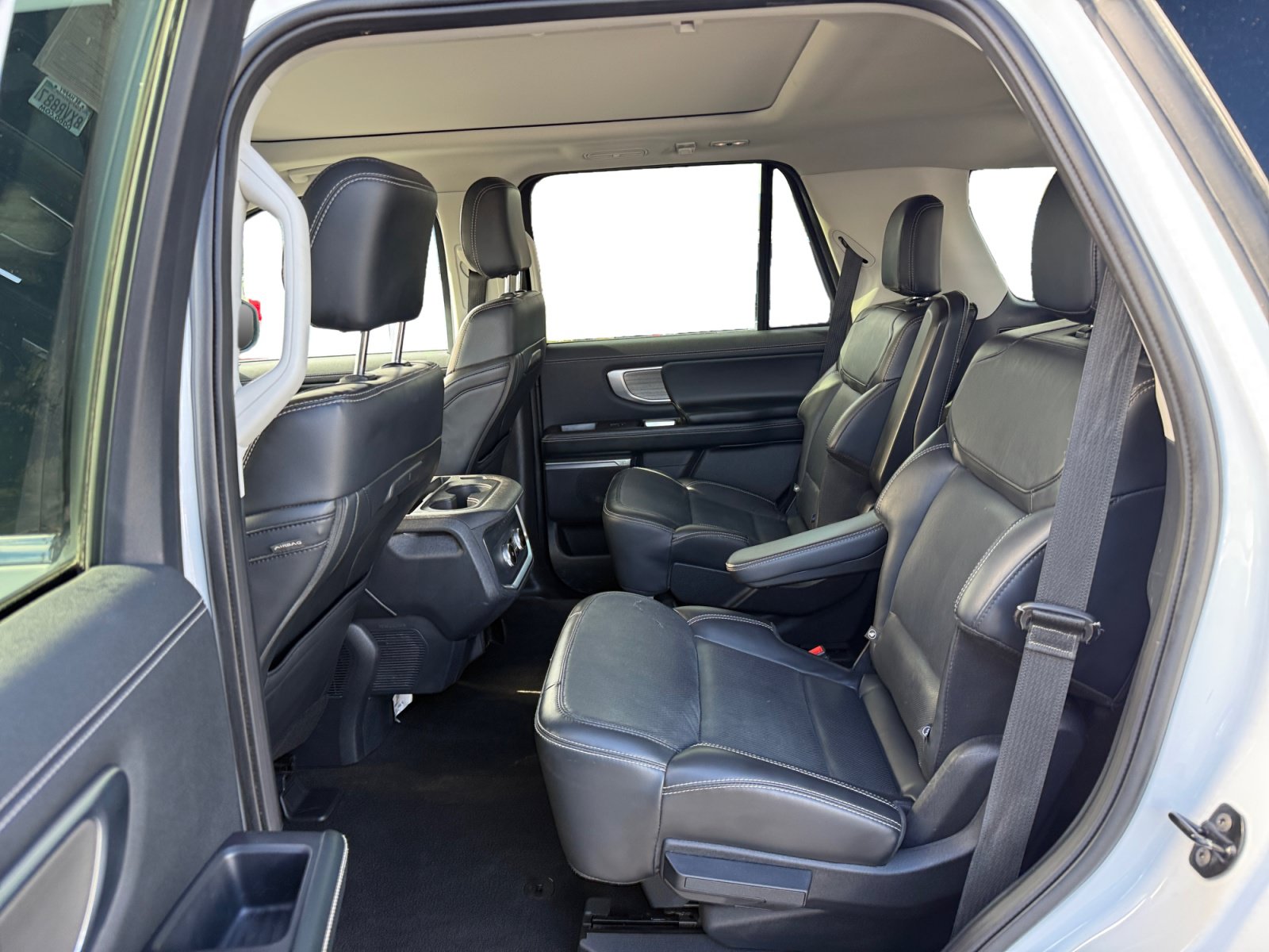 Certified 2025 Ford Expedition Platinum AWD/4WD image 16