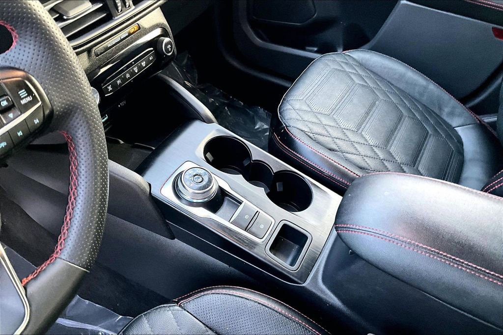 Certified 2023 Ford Escape ST-Line Elite w/ Premium Technology Package AWD/4WD image 16