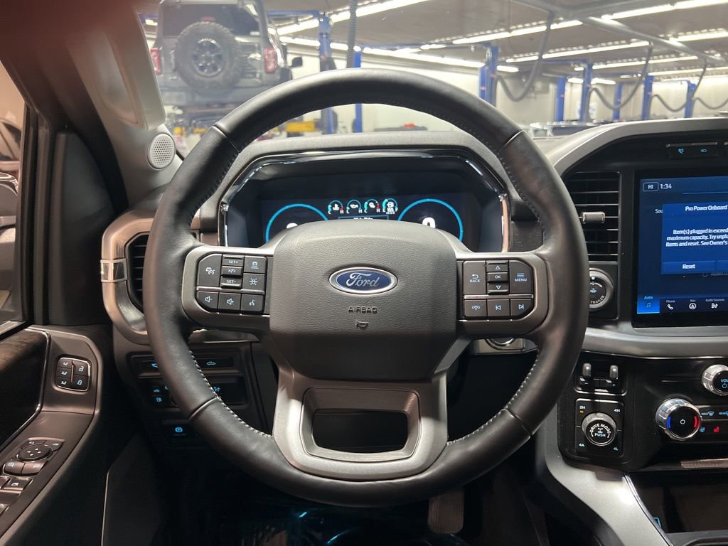 Certified 2022 Ford F150 Lariat w/ Equipment Group 502A High image 18